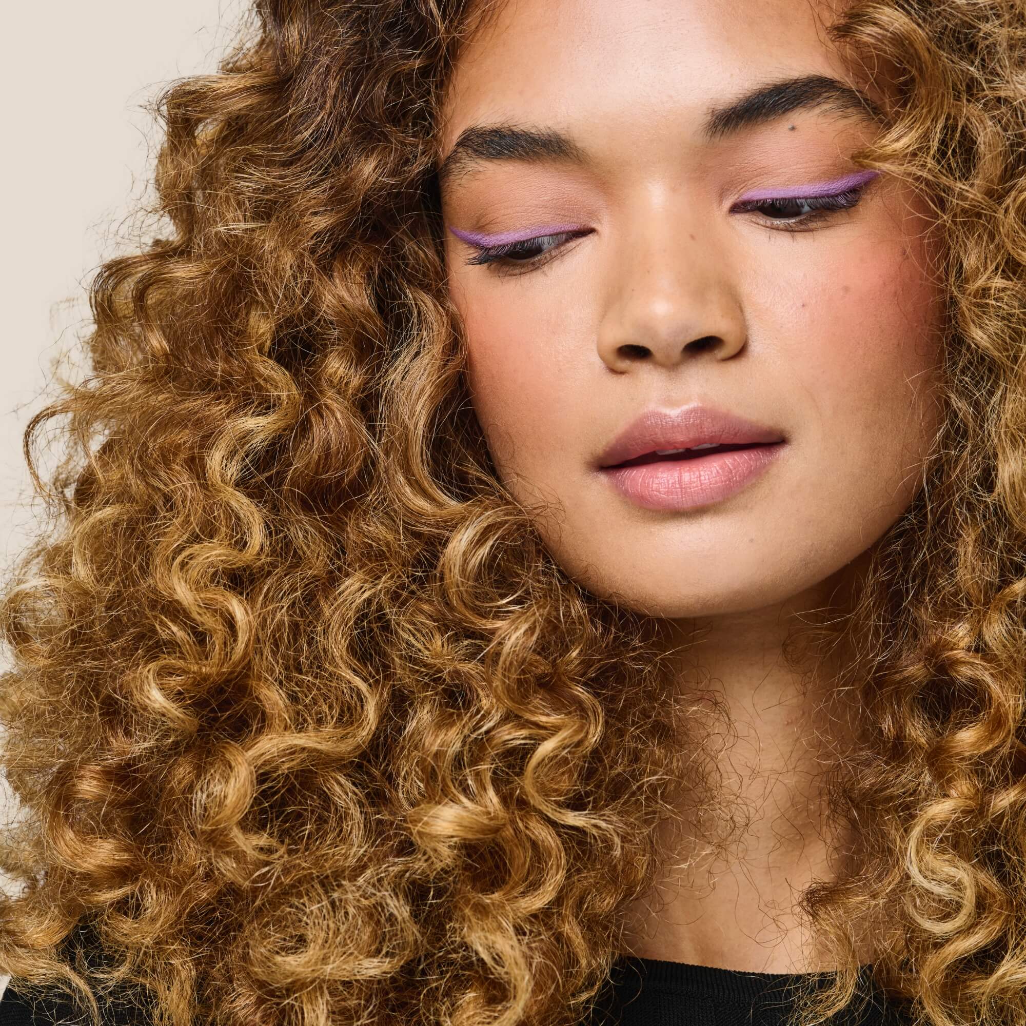 Curl Moisturizing Shine Oil - Image 3